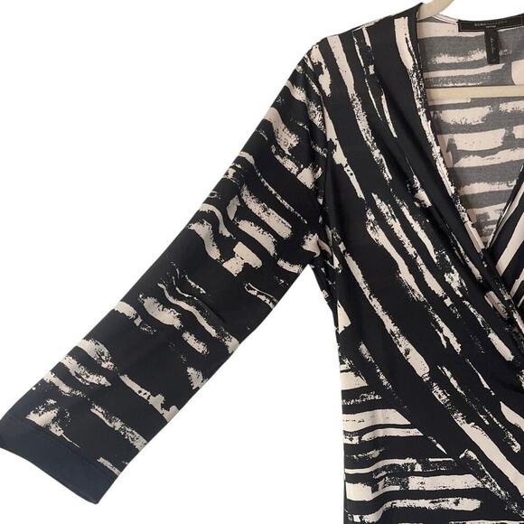 BCBG MaxAzria Black and White Abstract Geometric Wrap Dress, Size Petite Large. - Picture 8 of 9